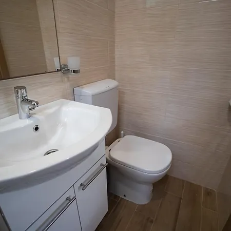 公寓 Family-friendly With Swimming Pool Cove Modrave, Sibenik - 20191 *