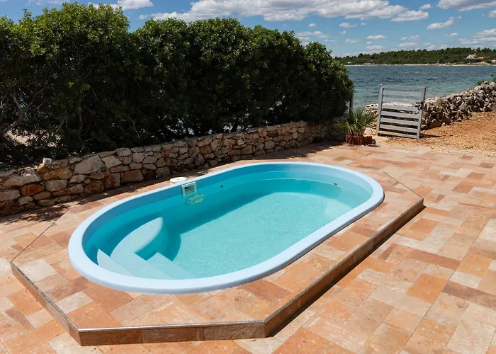 Family-friendly With Swimming Pool Cove Modrave, Sibenik - 20191 Lejlighed Murter