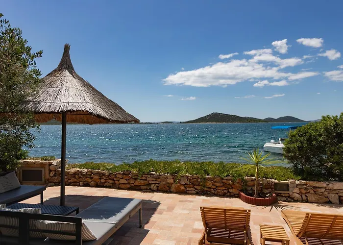 Family-friendly With Swimming Pool Cove Modrave, Sibenik - 20191 アパート