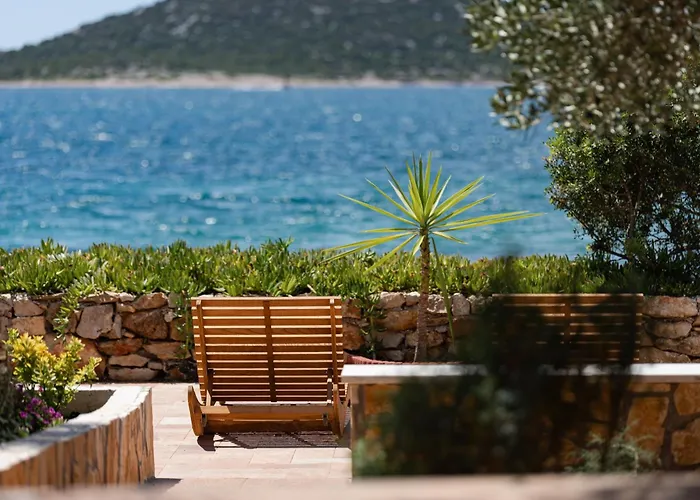 アパート Family-friendly With Swimming Pool Cove Modrave, Sibenik - 20191 *