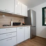 Family-friendly With Swimming Pool Cove Modrave, Sibenik - 20191 Apartment Murter